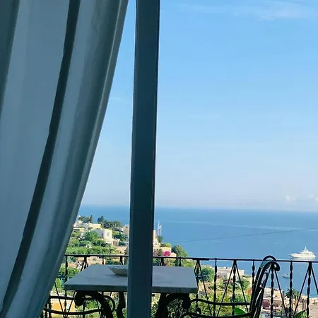 Alojamento de Acomodação e Pequeno-almoço L'agapanto 4*